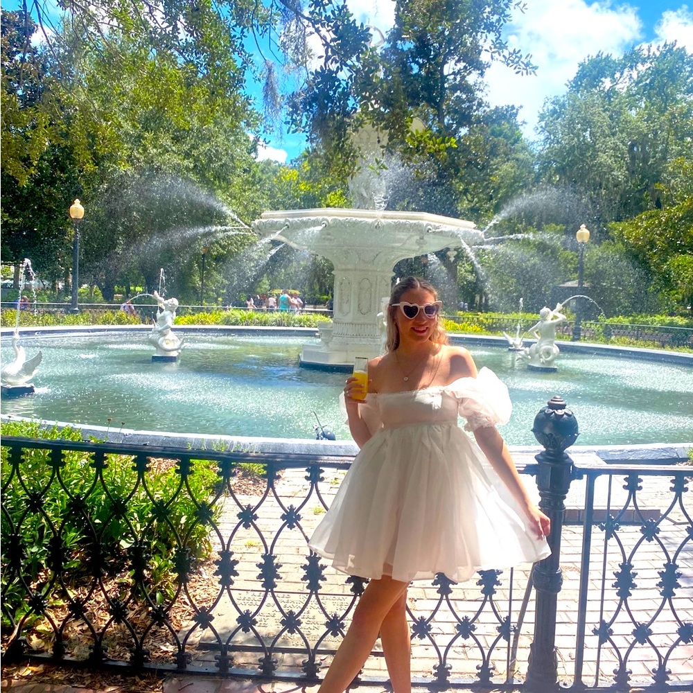 SELKIE DUPE. VICI collection white puff dress
